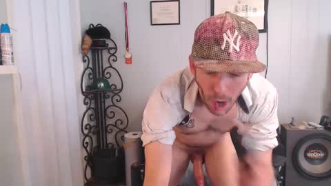 Snapshot of hunterxx420 chatting on 02/07/25, 05:18 Hunter XX 420 online show from 02/07/25, 05:18