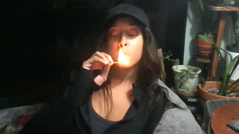 Snapshot of hunyybunz chatting on 12/15/25, 12:15 Goddess Hunyy online show from 12/15/25, 12:15