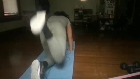 Snapshot of hunyybunz chatting on 01/08/26, 05:48 Goddess Hunyy online show from 01/08/26, 05:48