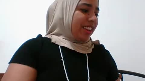 Snapshot of hurrem_had chatting on 11/02/25, 12:29 H U R R E M online show from 11/02/25, 12:29