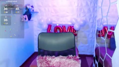 Snapshot of hurremcan_ chatting on 02/12/25, 12:55 Hurrem online show from 02/12/25, 12:55