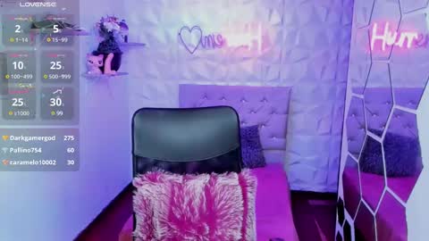 Snapshot of hurremcan_ chatting on 03/05/25, 07:17 Hurrem online show from 03/05/25, 07:17