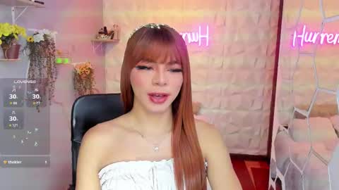 Snapshot of hurremcan_ chatting on 09/13/25, 05:35 Hurrem online show from 09/13/25, 05:35