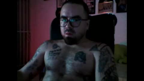 Snapshot of hurtadodirector chatting on 05/16/26, 06:21 hurtadodirector online show from 05/16/26, 06:21