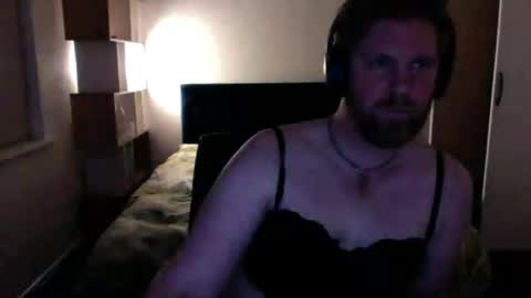 Em. online show from 09/22/25, 03:14