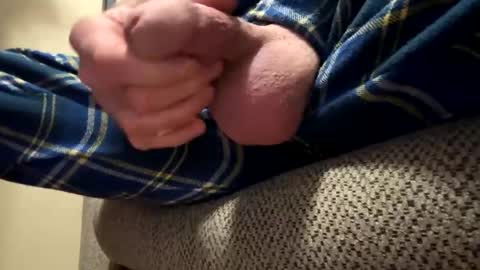 Snapshot of huskey300 chatting on 11/01/25, 01:46 huskey300 online show from 11/01/25, 01:46