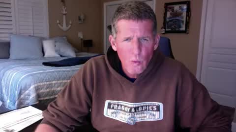 Snapshot of hvacstud4 chatting on 12/15/25, 07:29 hvacstud4 online show from 12/15/25, 07:29