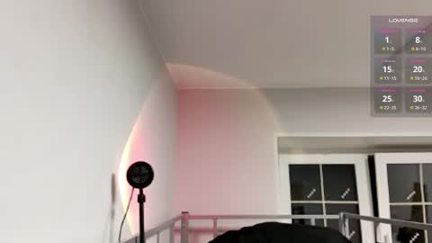 M I A online show from 11/11/25, 03:12