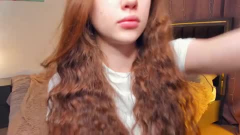 Snapshot of hwadwellingham chatting on 04/20/26, 07:00 Lily online show from 04/20/26, 07:00