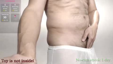 Snapshot of hxmister chatting on 02/17/26, 03:25 Andrew online show from 02/17/26, 03:25