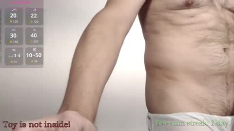 Snapshot of hxmister chatting on 02/25/26, 03:49 Andrew online show from 02/25/26, 03:49