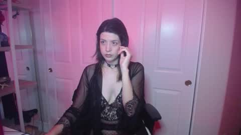 Snapshot of hxrmx_xtc chatting on 01/19/26, 01:09 herma online show from 01/19/26, 01:09