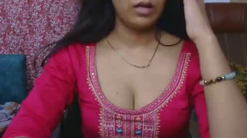 Snapshot of hy_siry chatting on 05/19/26, 06:53 Siry online show from 05/19/26, 06:53