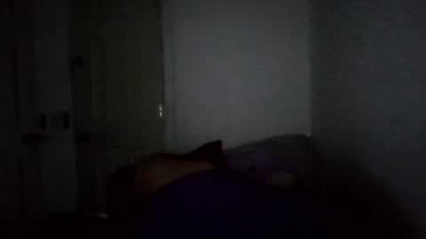 Snapshot of hybrid_lover419 chatting on 02/17/26, 08:44 Hybrid Lover419 online show from 02/17/26, 08:44