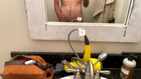 Snapshot of hydr420 chatting on 09/24/25, 04:43 hydr420 online show from 09/24/25, 04:43