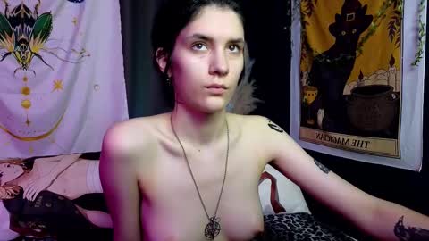 Snapshot of hyeon_jin chatting on 01/20/25, 03:15 Hyeon Jin online show from 01/20/25, 03:15