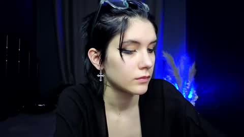 Snapshot of hyeon_jin chatting on 03/04/25, 08:16 Hyeon Jin online show from 03/04/25, 08:16