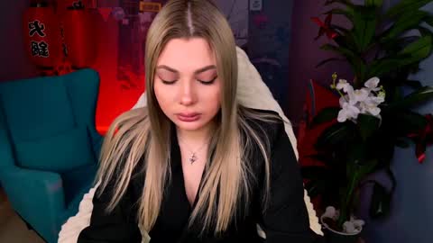 hyileyclark online show from 04/07/26, 07:42