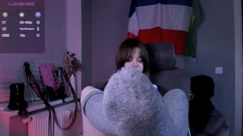 Miley. PVT open i have extra prices on nude show  online show from 12/19/25, 07:43