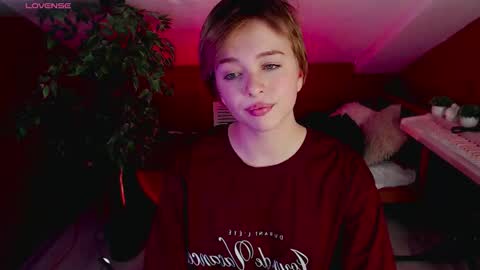 Julia online show from 10/10/25, 09:14