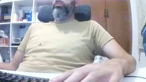 Hyperpau online show from 09/17/25, 02:57