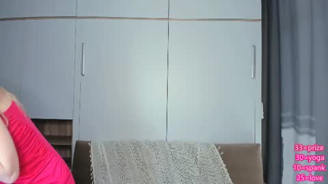 Jenny online show from 06/10/26, 01:43
