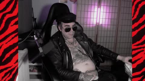 Mistress Magenta online show from 01/09/25, 04:49