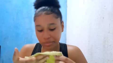 hyunmuther online show from 03/12/26, 12:11