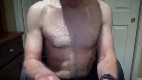 Snapshot of i8bgcq chatting on 12/27/24, 02:43 The Talented Mr. DILFy online show from 12/27/24, 02:43