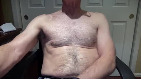 Snapshot of i8bgcq chatting on 02/05/25, 03:52 The Talented Mr. DILFy online show from 02/05/25, 03:52