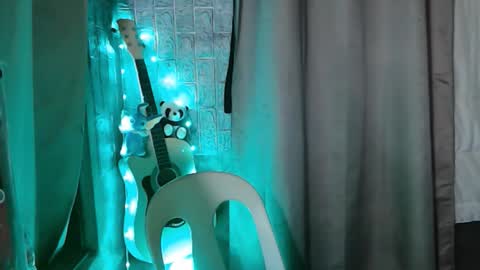 Kim online show from 11/10/25, 04:50