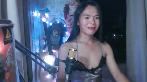 Snapshot of i_am_asian90 chatting on 02/11/26, 12:54 Kim online show from 02/11/26, 12:54