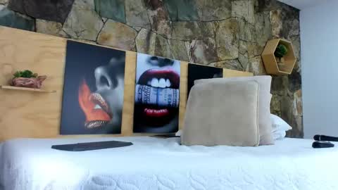 Snapshot of i_am_dolls chatting on 02/24/25, 05:22 The Dolls online show from 02/24/25, 05:22