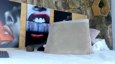 Snapshot of i_am_dolls chatting on 02/24/25, 08:38 The Dolls online show from 02/24/25, 08:38