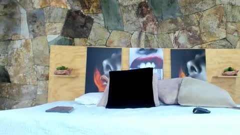 Snapshot of i_am_dolls chatting on 03/04/25, 03:00 The Dolls online show from 03/04/25, 03:00