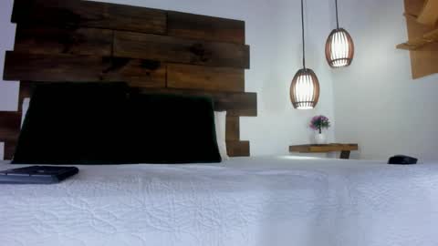 The Dolls online show from 04/11/26, 12:31