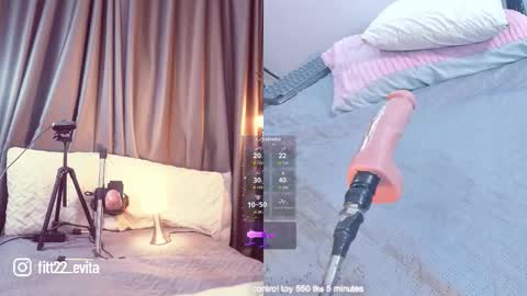 Snapshot of i_am_lucy1 chatting on 09/13/25, 09:42 Lucy online show from 09/13/25, 09:42