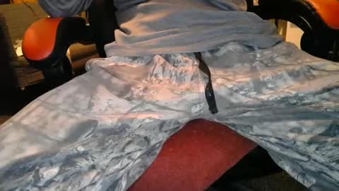 Snapshot of i_am_only_human chatting on 02/06/25, 10:43 lucifer online show from 02/06/25, 10:43