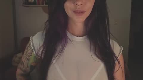 Snapshot of i_cant_believe_its_you chatting on 12/04/25, 03:16 Lana Banana online show from 12/04/25, 03:16