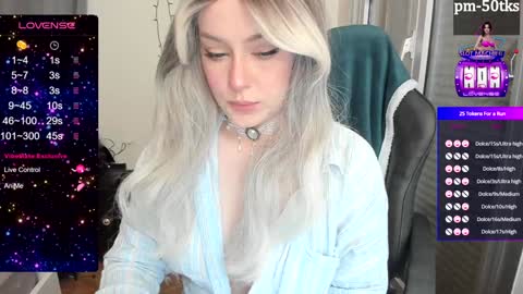 Snapshot of i_esus chatting on 12/19/24, 11:07 Olivia Alafolix- Fr--je parle fr -en online show from 12/19/24, 11:07