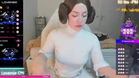 Snapshot of i_esus chatting on 10/23/25, 09:19 Olivia Alafolix- Fr--je parle fr -en online show from 10/23/25, 09:19