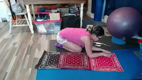 Snapshot of i_fetishize_u chatting on 02/07/25, 10:20 ShortStuff online show from 02/07/25, 10:20