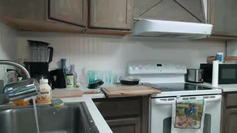 ShortStuff online show from 04/15/26, 05:42