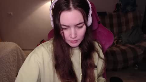 Snapshot of i_love_icecream chatting on 01/22/25, 02:14 elisabeth online show from 01/22/25, 02:14