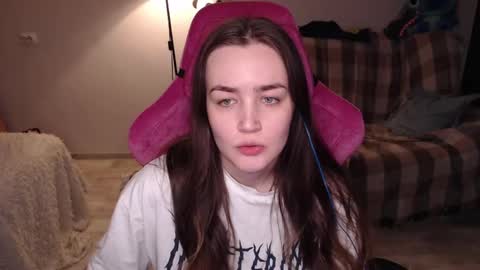 Snapshot of i_love_icecream chatting on 01/30/25, 04:13 elisabeth online show from 01/30/25, 04:13