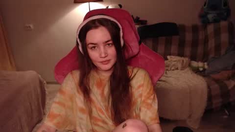 Snapshot of i_love_icecream chatting on 02/12/25, 03:38 elisabeth online show from 02/12/25, 03:38