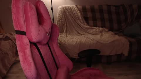 Snapshot of i_love_icecream chatting on 02/27/25, 06:42 elisabeth online show from 02/27/25, 06:42