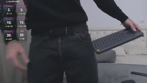 Snapshot of i_m_phillip_grey chatting on 01/01/25, 05:33 Phillip online show from 01/01/25, 05:33