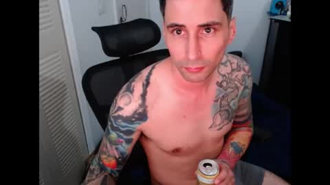 Snapshot of i_man_van chatting on 07/17/26, 09:27 Rylan Chase online show from 07/17/26, 09:27