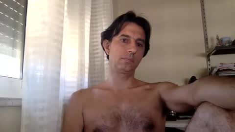 Snapshot of i_mark chatting on 09/09/25, 06:35 Mario online show from 09/09/25, 06:35